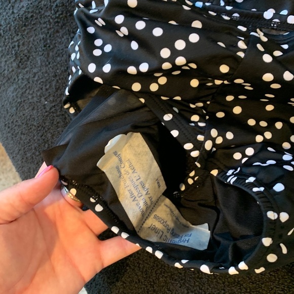 NWT Venus mid rise bikini bottoms - Picture 3 of 4